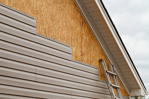 Professional Siding technician working in Mooresboro, NC